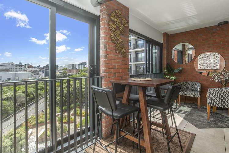 414/59 France Street South_4