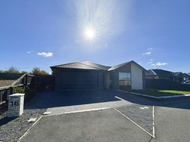 Stylish Modern Home in Desirable Rolleston