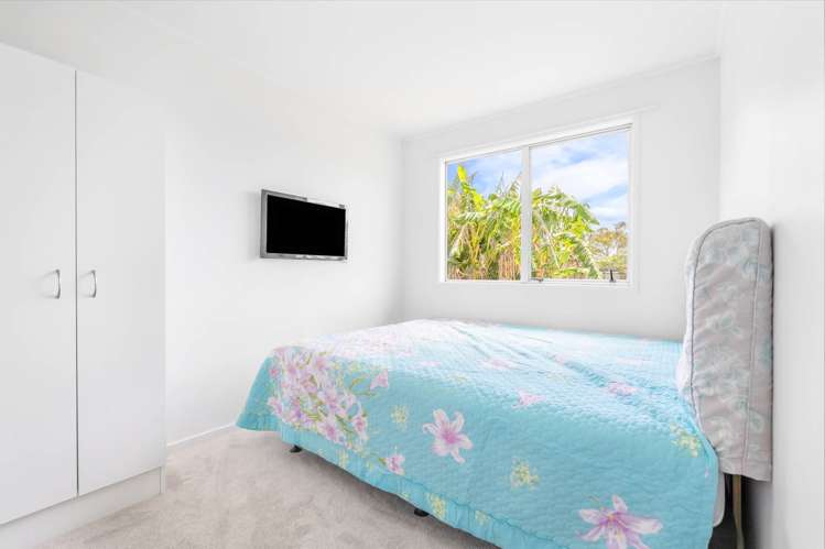 2/3 Edwin Freeman Place Ranui_6