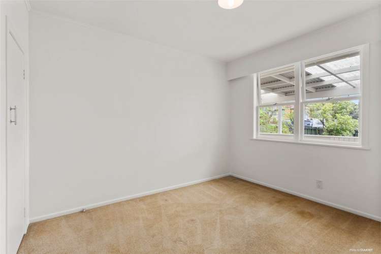 39 Laburnum Road New Windsor_11