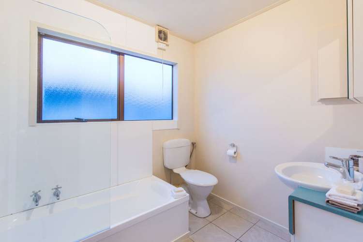13 Motu Place Mount Wellington_9