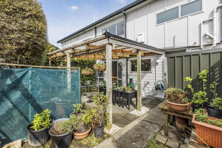 2/4 Ellesmere Avenue Miramar_17