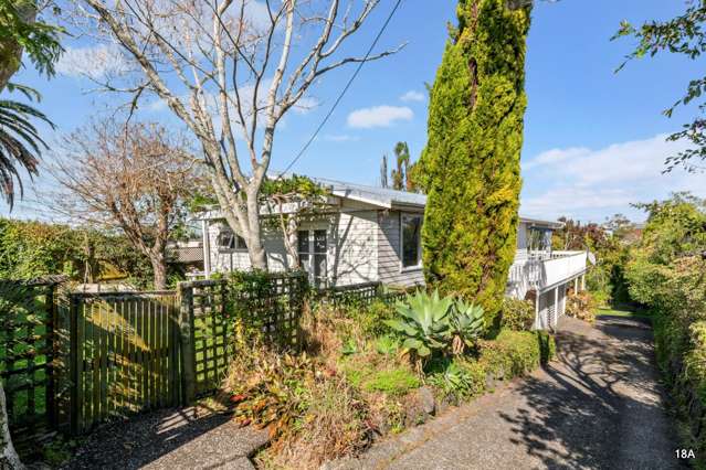 18 & 18A Dallinghoe Crescent Milford_2