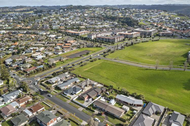 99 Florence Avenue Orewa_19