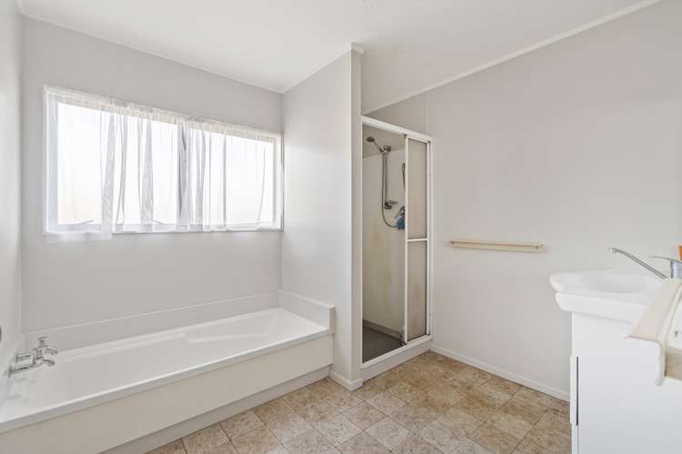 13a Youngs Road Papakura_8