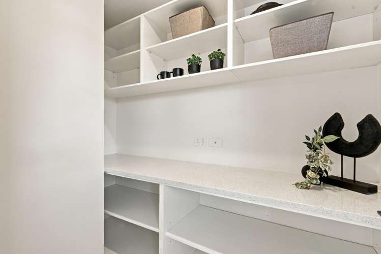 99 Kemble Drive_5