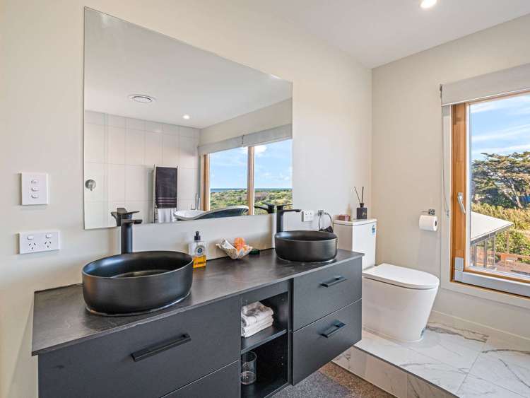 5 Somerset Grove Waitarere Beach_14