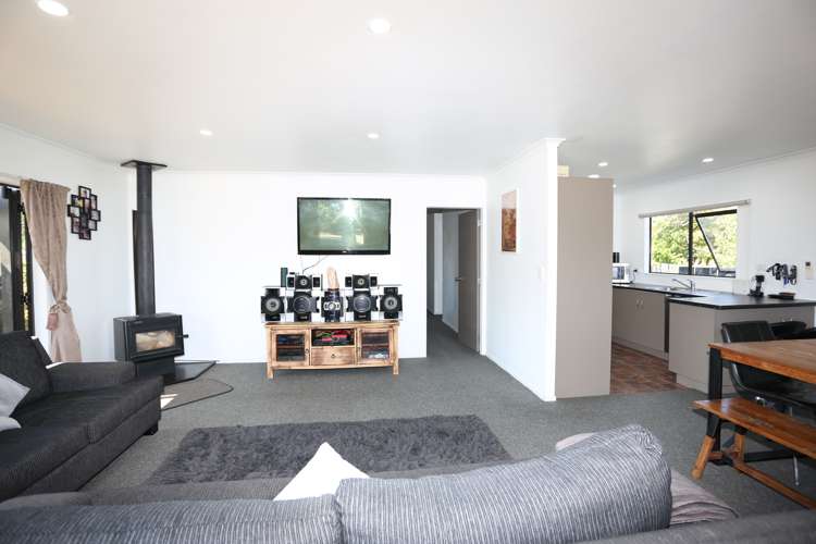 11b De Lautour Road Kaiti_3