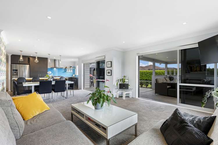 6 Defender Crescent Beachlands_8