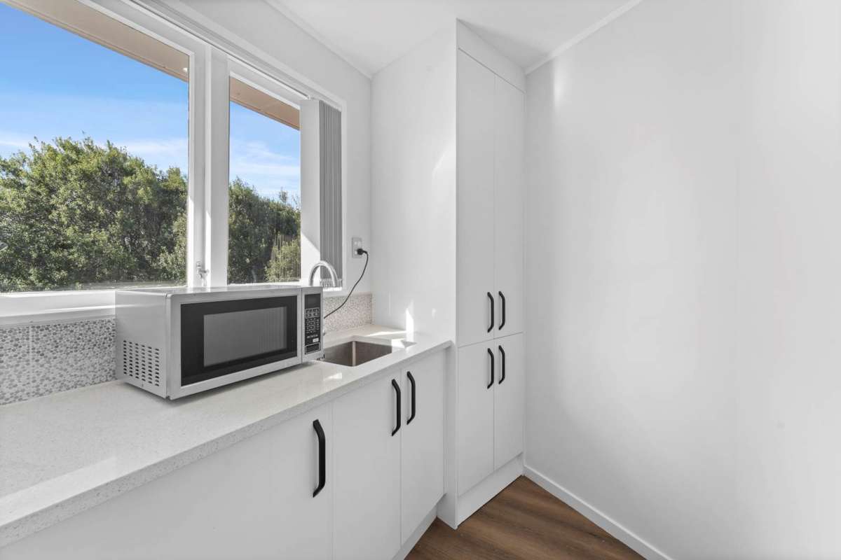 71A Russell Road_5