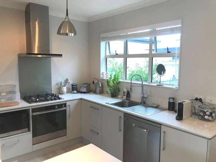 16 Tauoma Crescent Stonefields_5