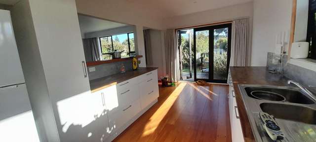 128 Tilley Road Paekakariki_2