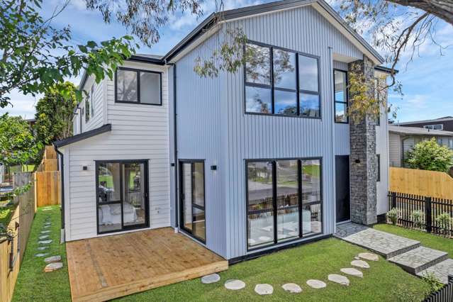Perfectly Positioned Family Haven in Macleans
