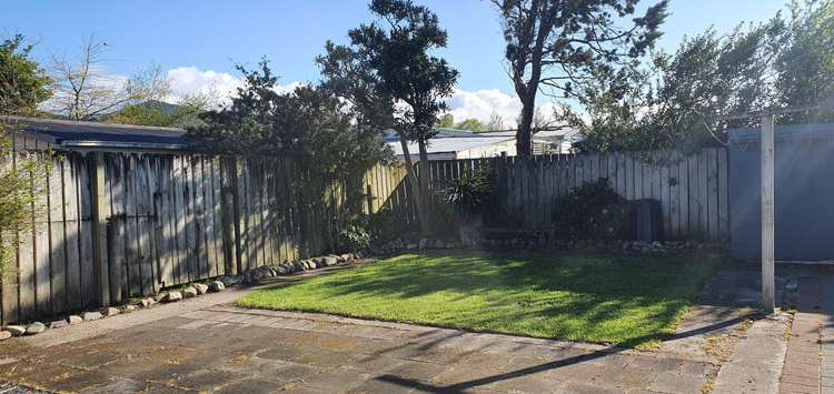 1 Hardie Grove Featherston_12