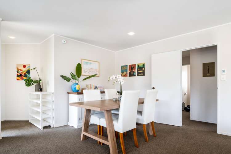 1/40 Amberley Avenue Te Atatu South_15