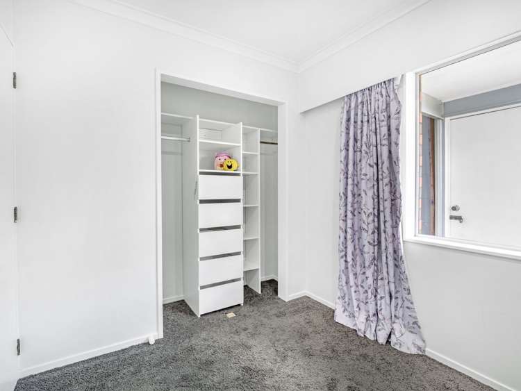 10 Hollows Crescent Takaro_20