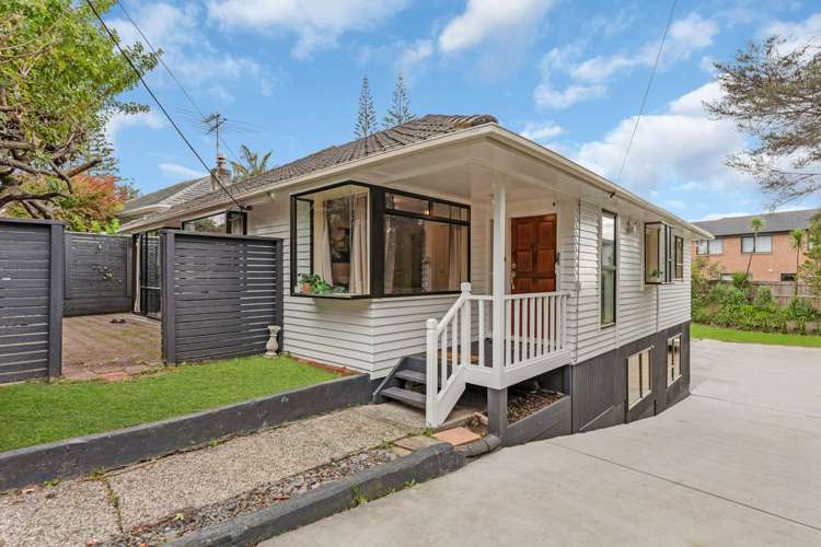 7 Golf Road New Lynn_33