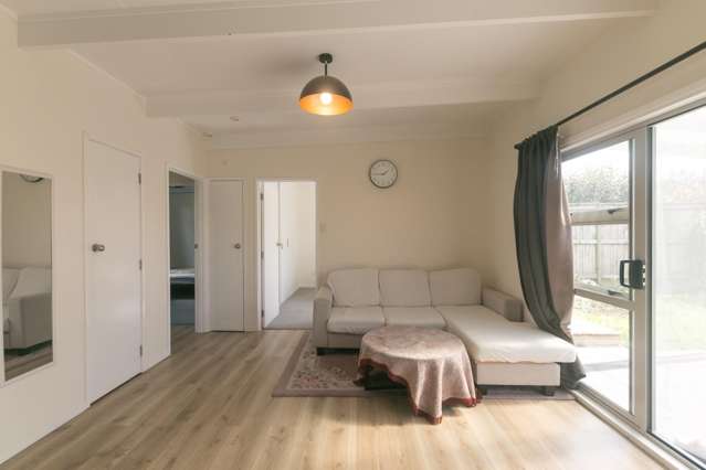 1/10 Robert Street 1660_2