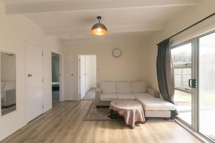 1/10 Robert Street 1660_2