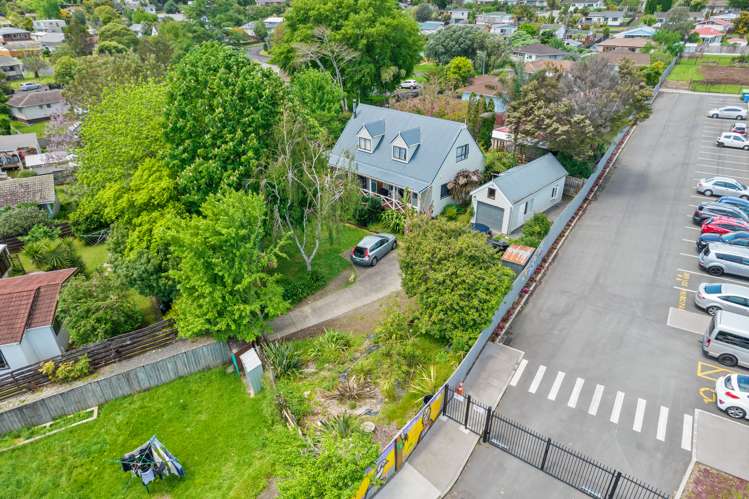 50 Redcrest Avenue Red Hill_32