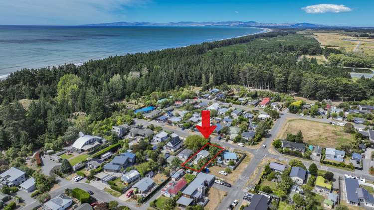 16 Broadway Avenue Waikuku Beach_22