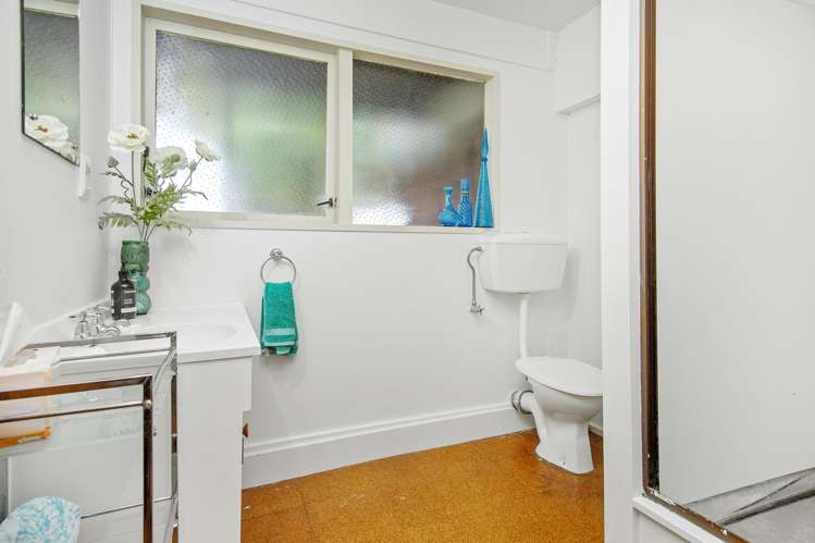 7 Ngahere Street Stokes Valley_16