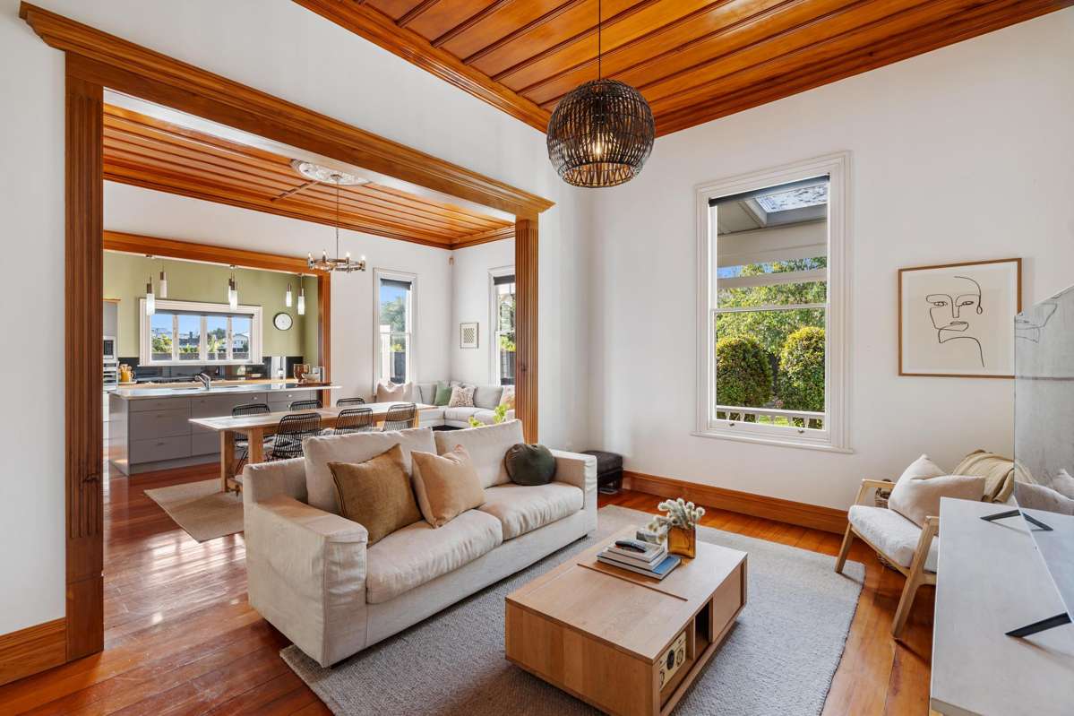6 Thompson Road_5
