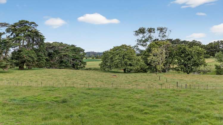 722 Awhitu Road Waiuku_21