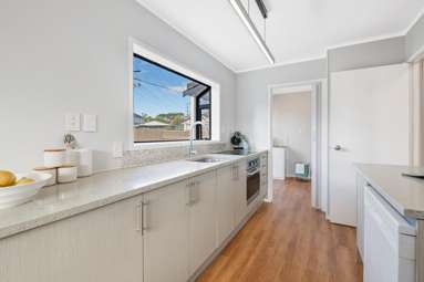 1/107 Santiago Crescent_2