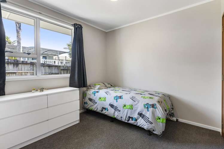 424 West Coast Road Glen Eden_13