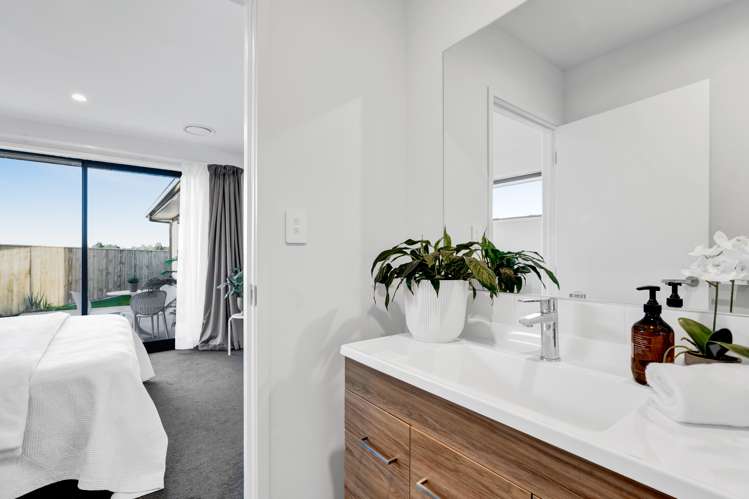 17 Atutahi Street Hurdon_21