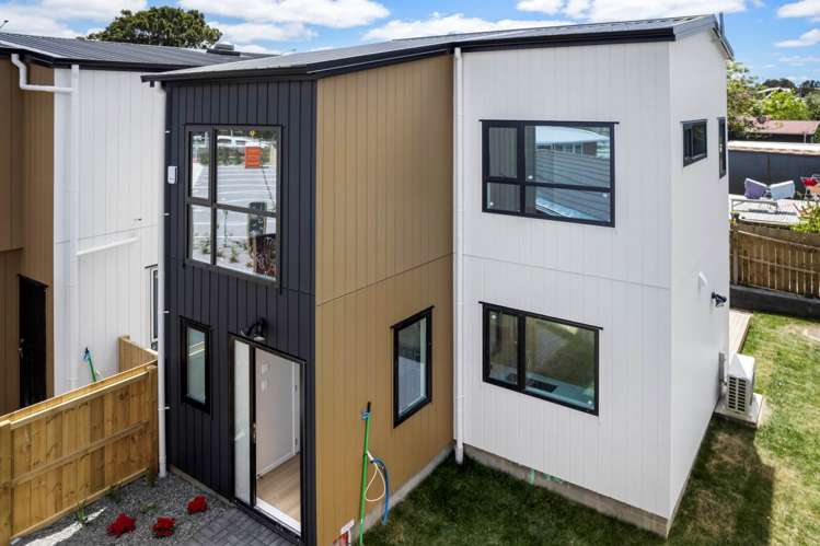 10/155 Te Atatu Road_0