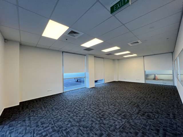 Ormiston Road Gem: Bright Office Space
