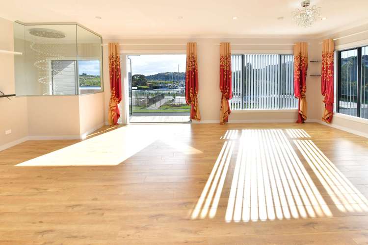 65 Pinecrest Drive Gulf Harbour_2