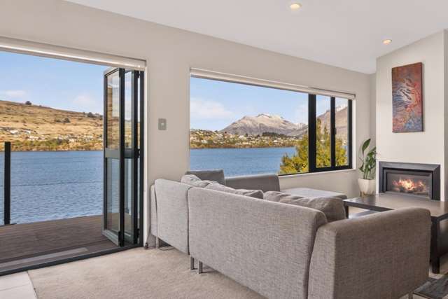 Panoramic Lake Views