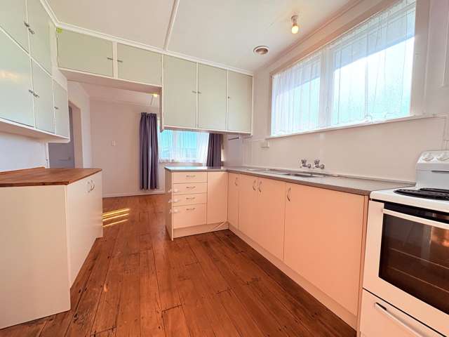 77 Clyde Road Wairoa_3