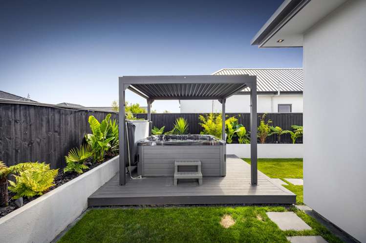 1 Moraine Street Lincoln_20