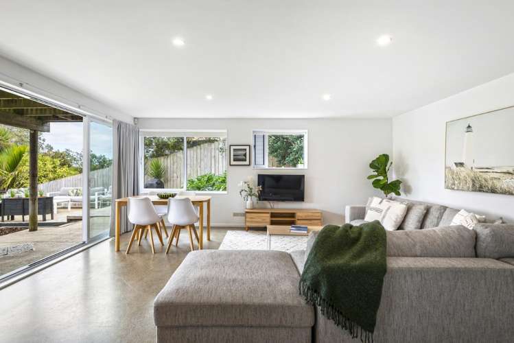 43 Teal Crescent Beach Haven_19