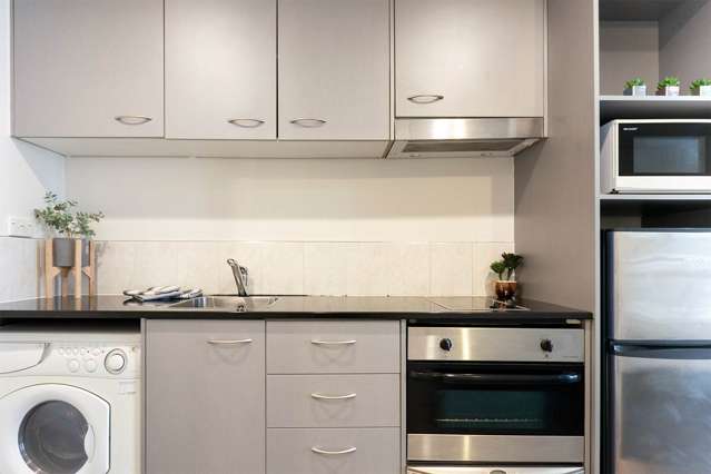 14D/76 Albert Street City Centre_4