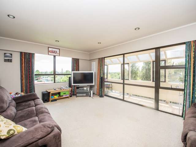 22 Highland Drive Pukete_3