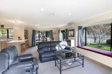 215 Southfield Drive_4