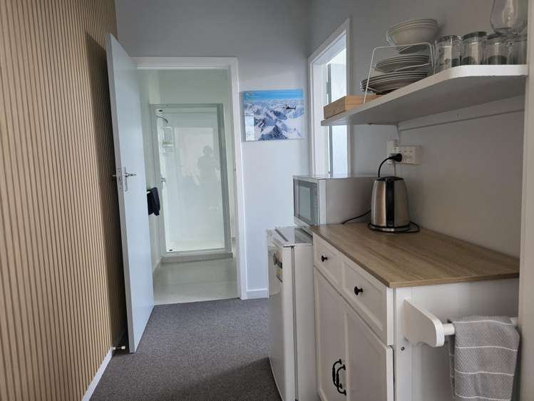 44 Main Road Whataroa_9