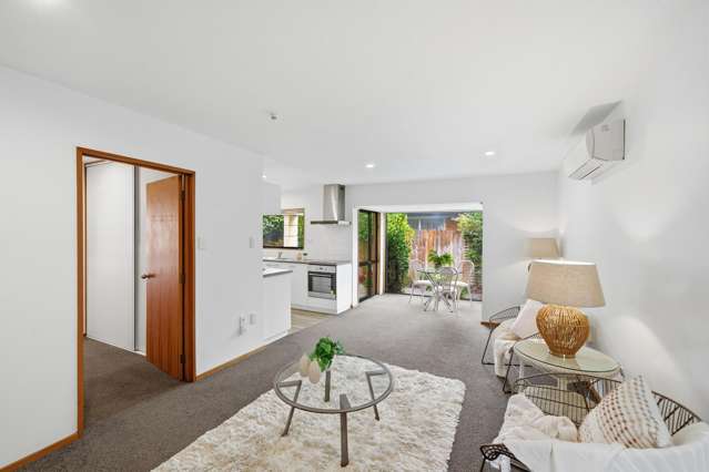 6/4 Broadbent Street Riccarton_4