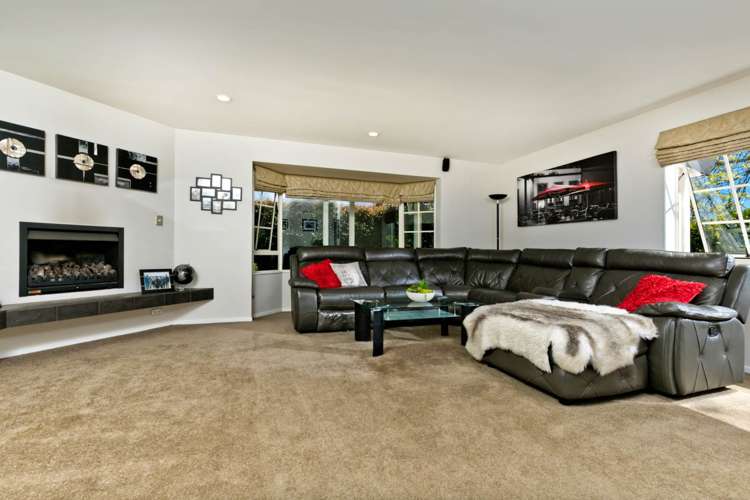 5 Kimberly Grove Greenhithe_2