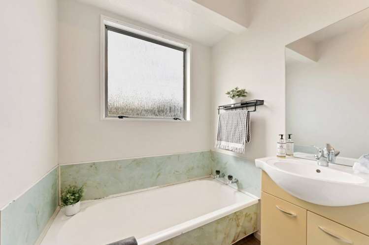 8a Bromley Road Bromley_11