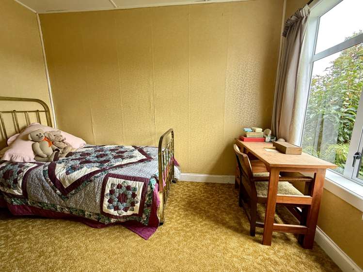 130 Lamond Street East Hargest_12