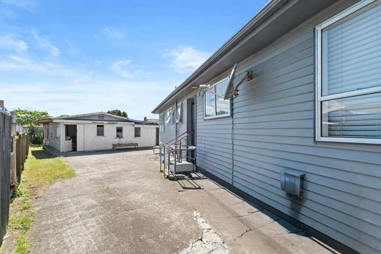 30 Staverton Crescent Mangere_7