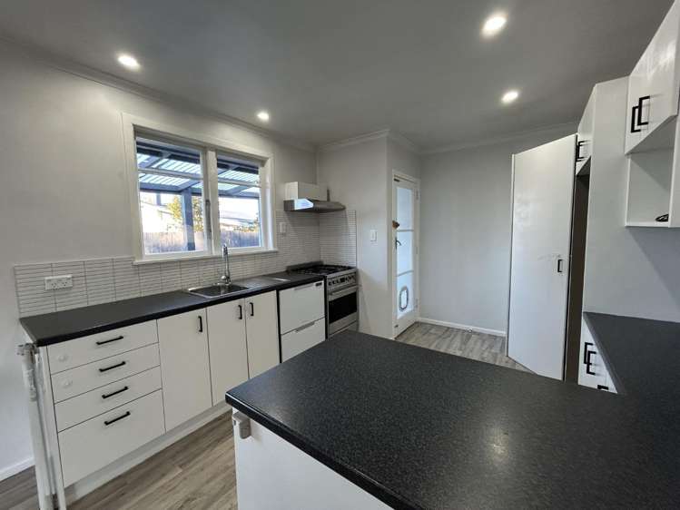 8 Mabson Terrace 10754_12