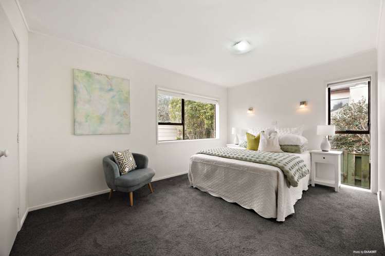 2/100 East Coast Road Forrest Hill_9