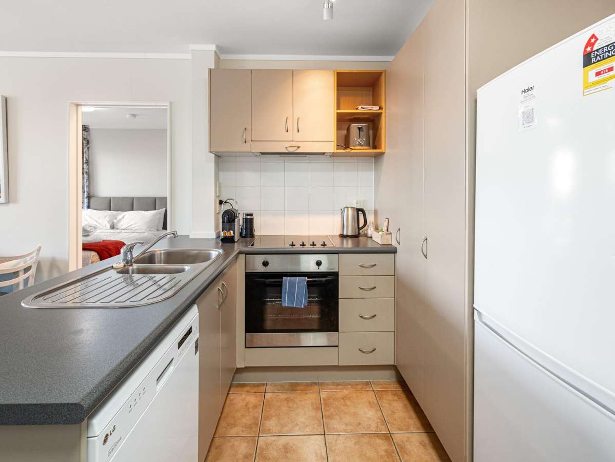 100/23 Maunganui Road_1